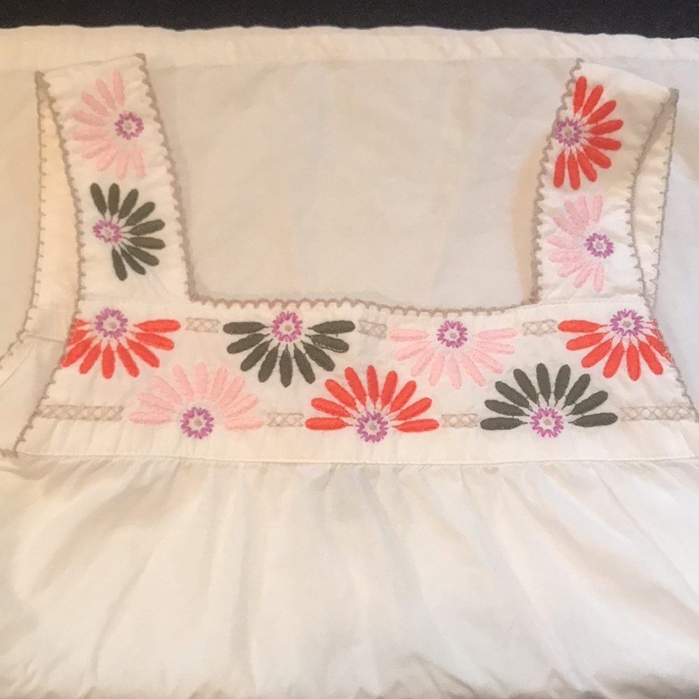 Roxy Girls cotton top. Super cute !